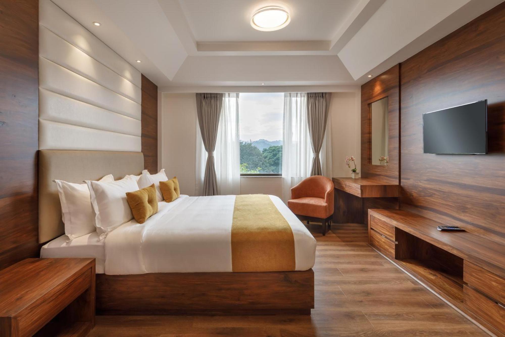 Hotel Aela Grand Near Delhi Airport By La Casa Új-Delhi Kültér fotó
